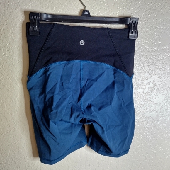 Lululemon Train Times Short 6" in Nile Blue / Black Bike Shorts Teal Size 4 - Picture 4 of 7